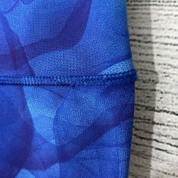 Lululemon Wunder Under Crop Midnight Tulle Multi Size 4 - Picture 5 of 5